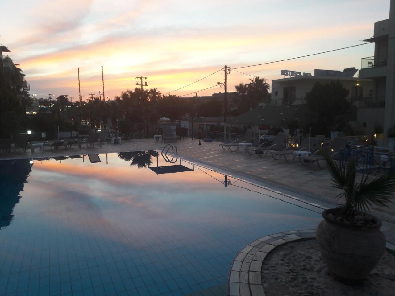 Villa Myrto Hersonissos  Bagian luar foto